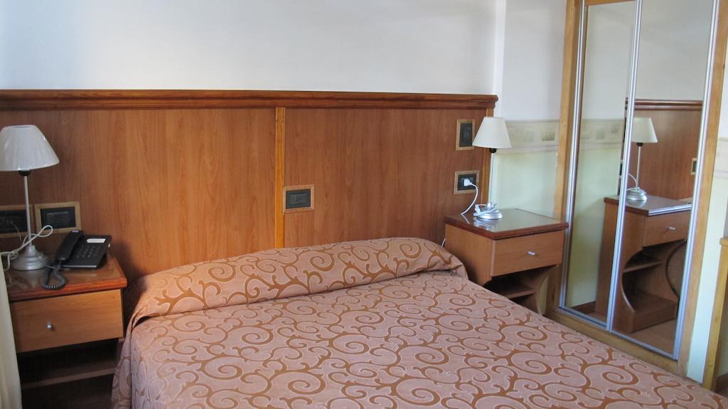 Hotel Pedraza Buenos Aires Camera foto